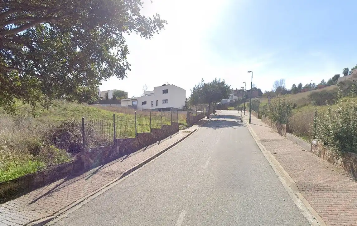 Terreny residencial en venda a Carrer Núria, imagen 3