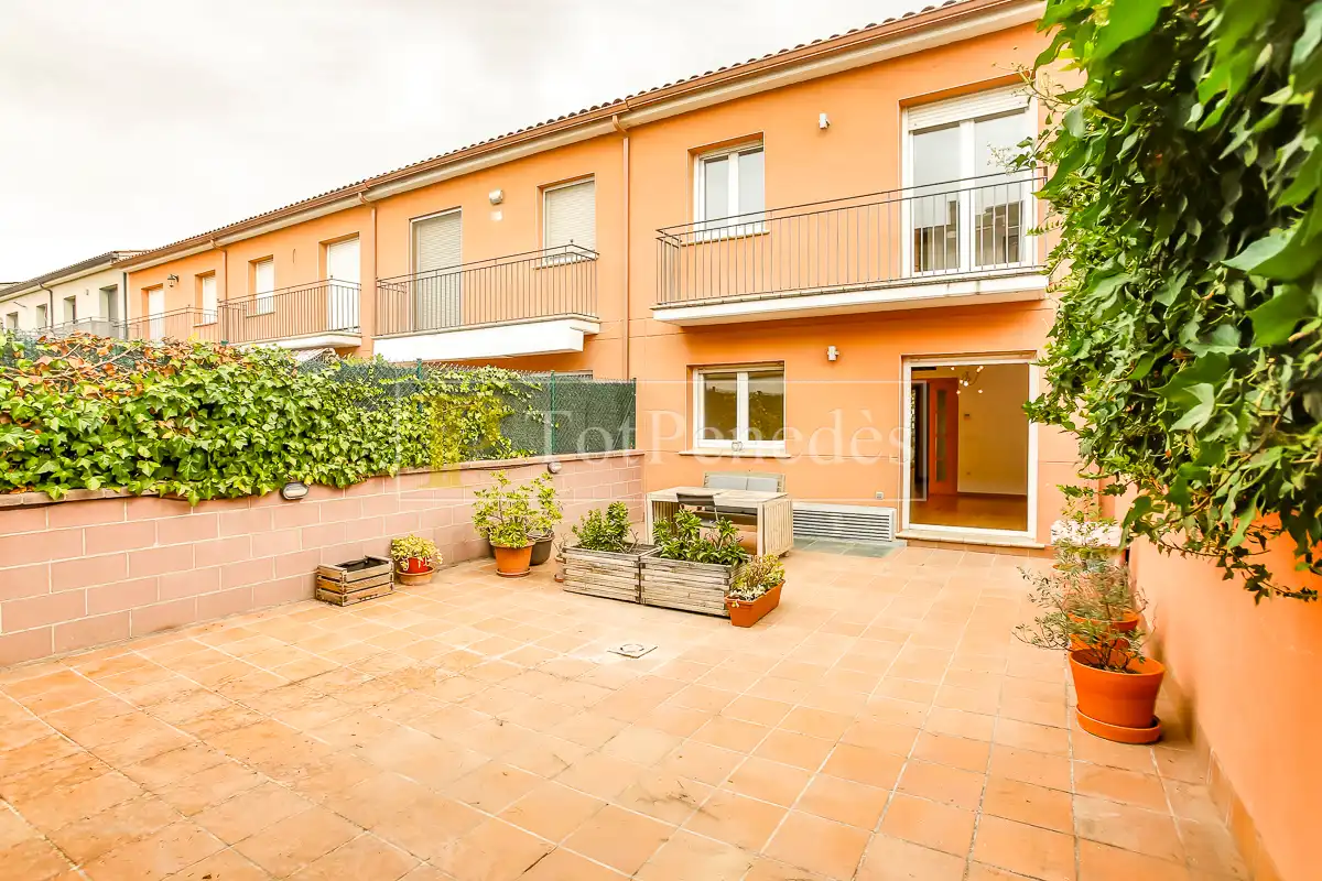 Detached homes for sale in Carrer del Carme, Avinyonet del Penedès