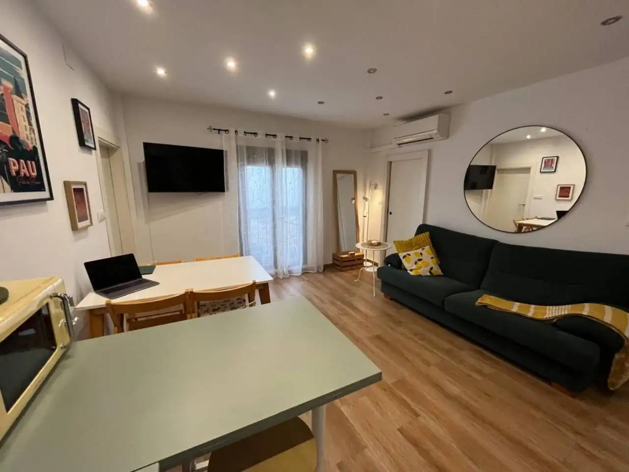 Living room of Flat for sale in  Toledo Capital  with Air Conditioner and Terrace