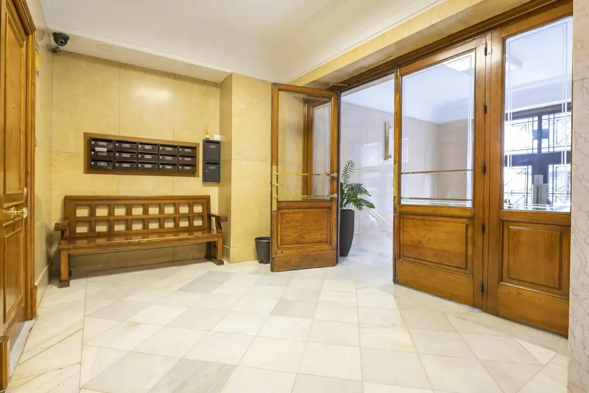 Wohnung zum Verkauf in Madrid mit Klimaanlage, Heizung und Abstellraum