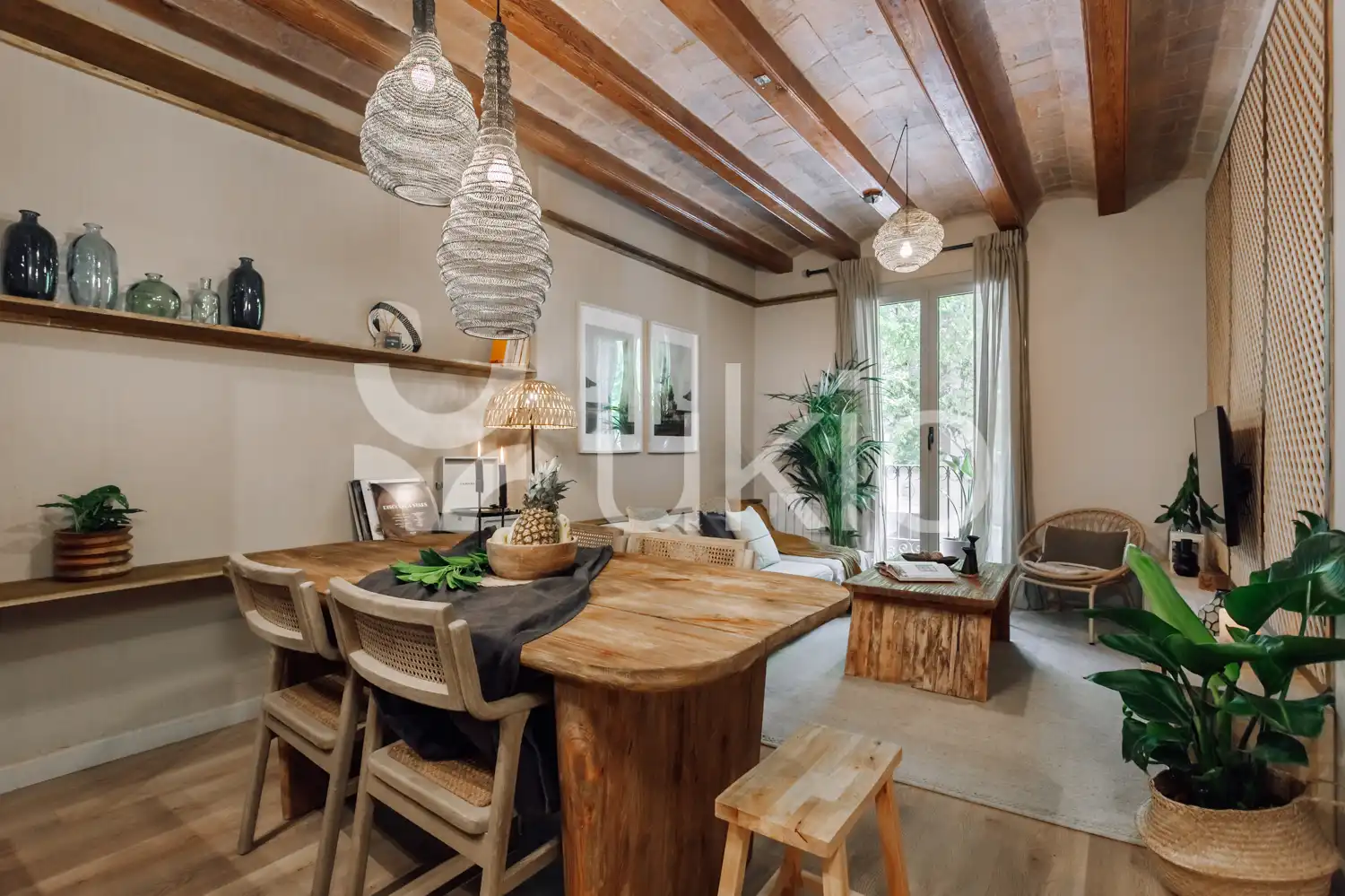 Apartment with terrace to rent in Carrer d'Aragó