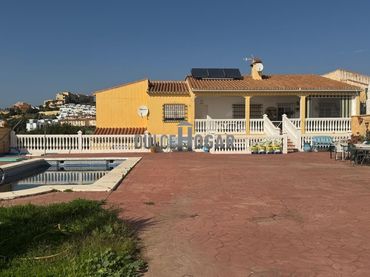 Villa mit Balkon zum Verkauf in Añoreta Baja
