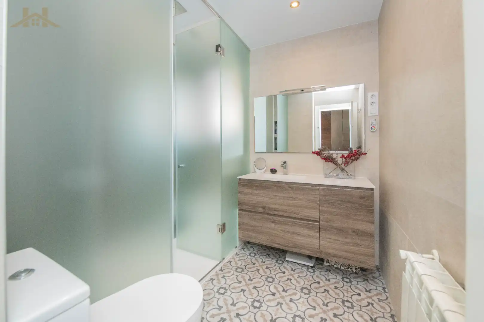 Baño de Ático en venta en Alcorcón con Aire acondicionado, Calefacción y Terraza