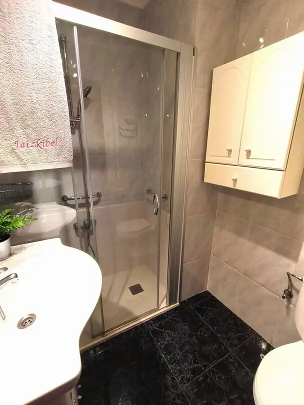 Baño de Piso en venta en Errenteria con Calefacción, Amueblado y Balcón