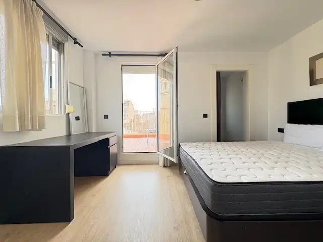 Bedroom of Attic for rent in Castellón de la Plana / Castelló de la Plana  with Parquet flooring, Terrace and Furnished