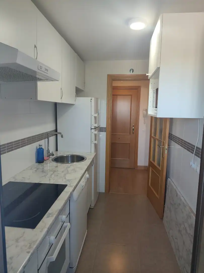 Cuina de Pis en venda en Camarena amb Aire condicionat, Calefacció i Moblat