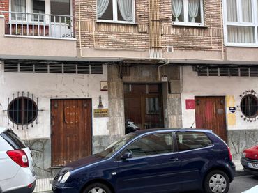 Local comercial en venta en Gijón - CL LA PAZ 18