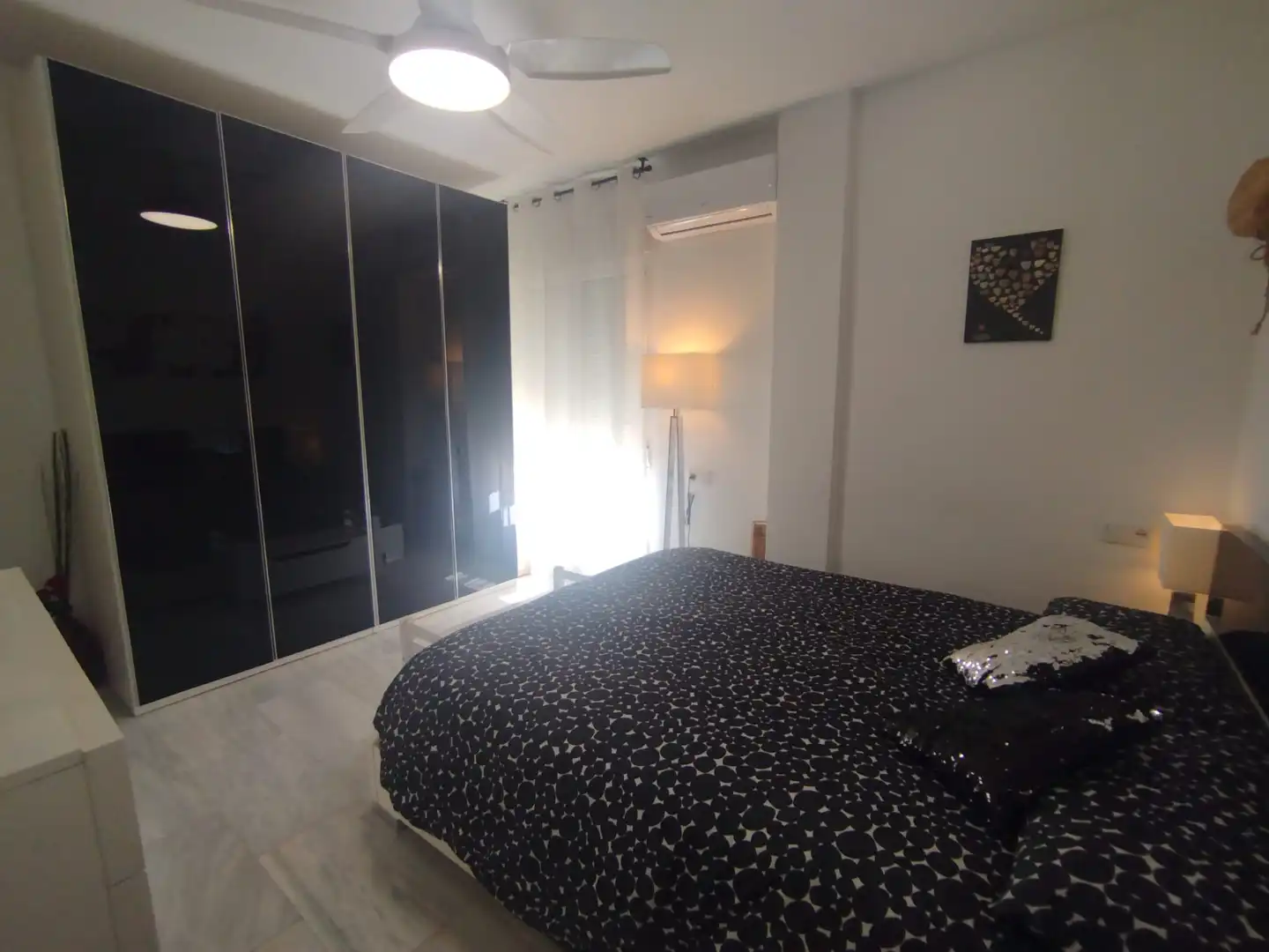 Schlafzimmer von Dachboden zum Verkauf in Albolote mit Terrasse, Abstellraum und Möbliert