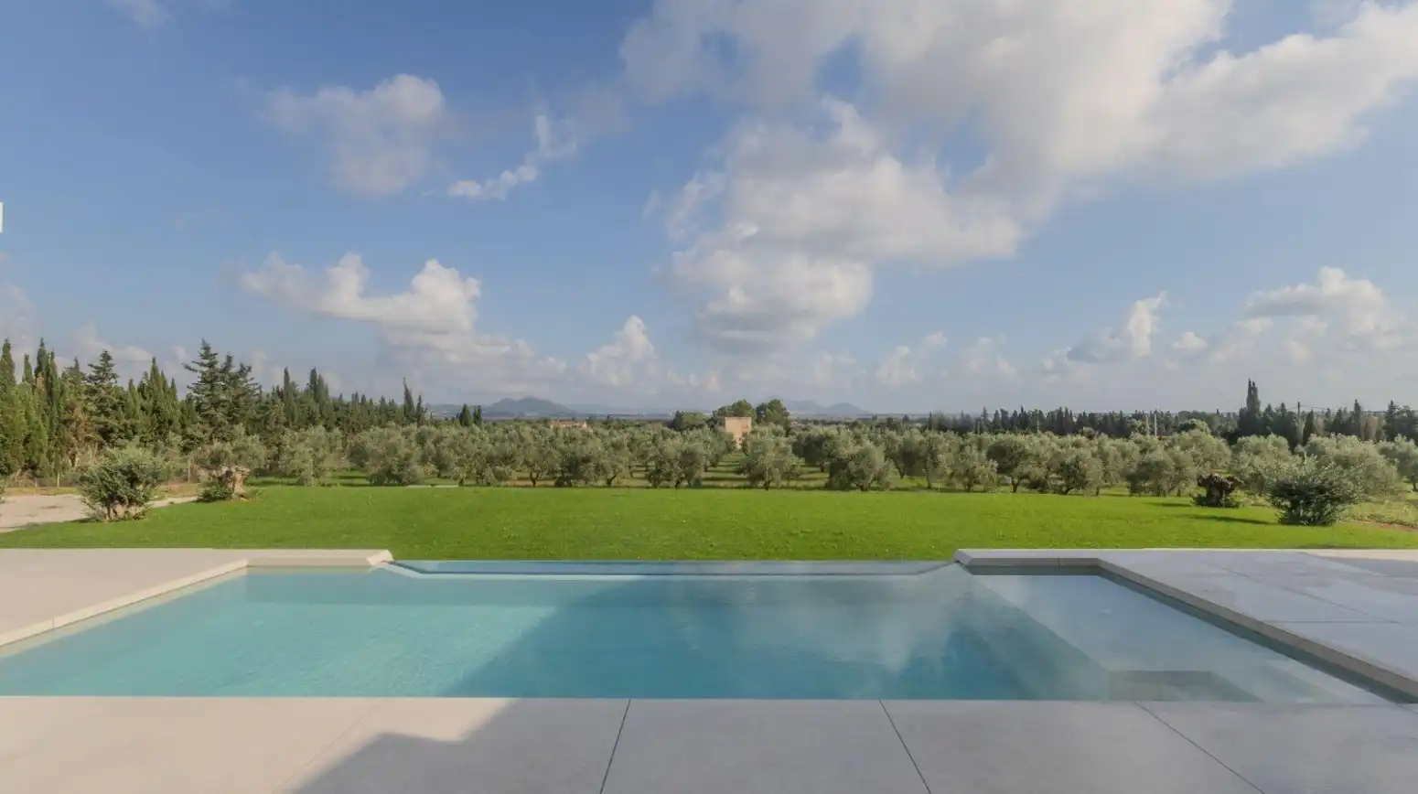 Piscina de Casa o xalet de lloguer en Muro amb Aire condicionat, Calefacció i Jardí privat