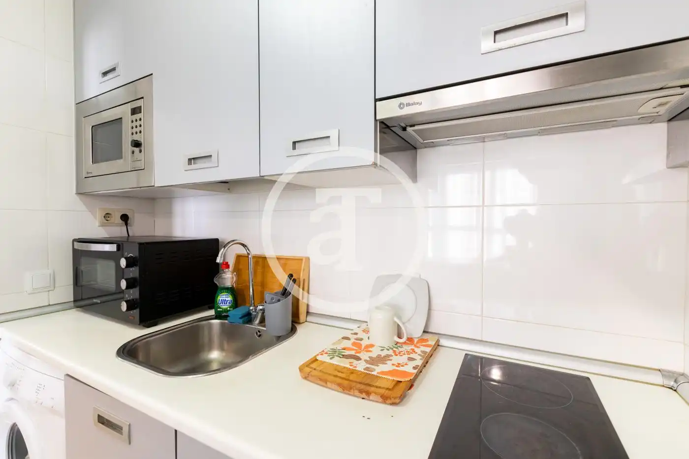 Kitchen of Flat for rent in Madrid  with Air Conditioner, Heating and Furnished