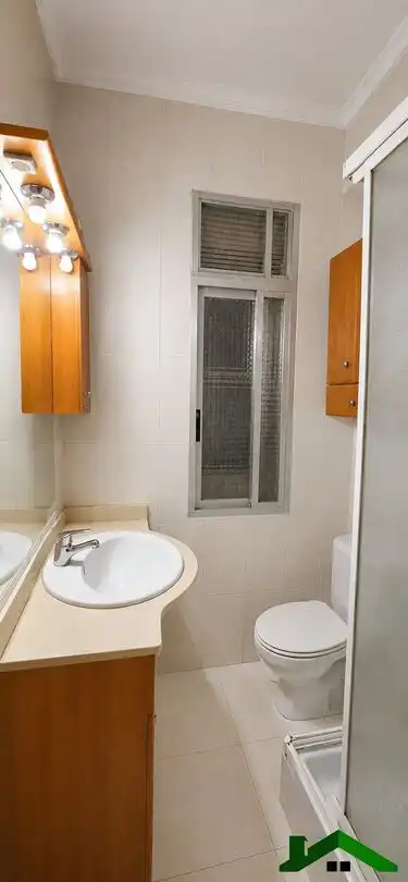 Bany de Pis en venda en Bilbao  amb Calefacció i Moblat