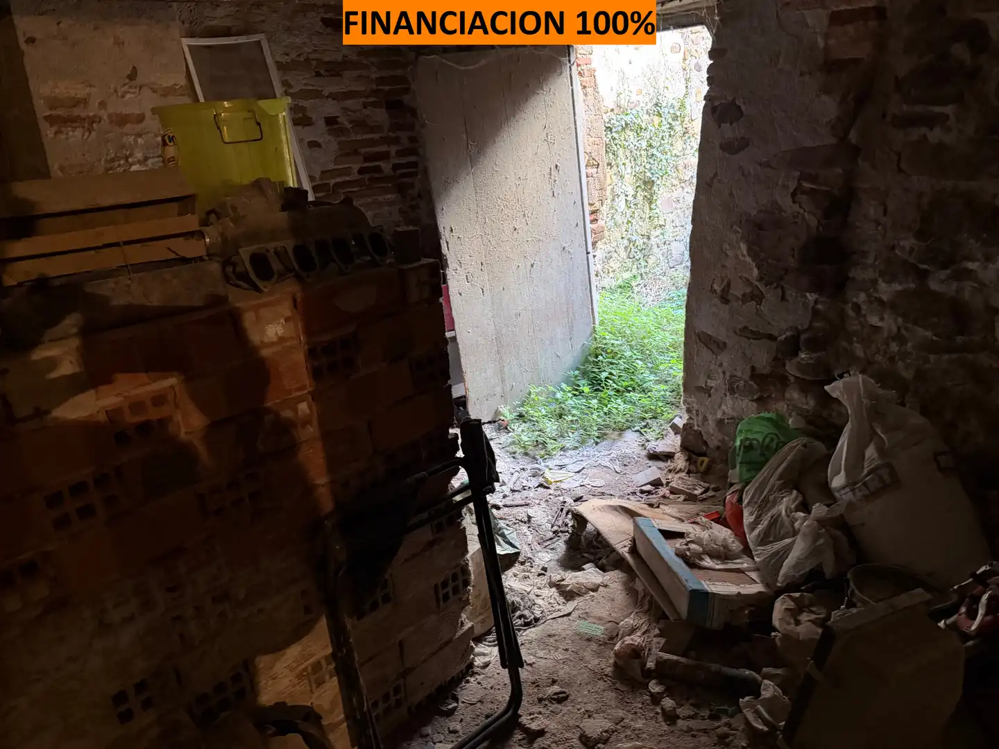 Casa o xalet en venda en Ainzón amb Jardí privat, Traster i Balcó