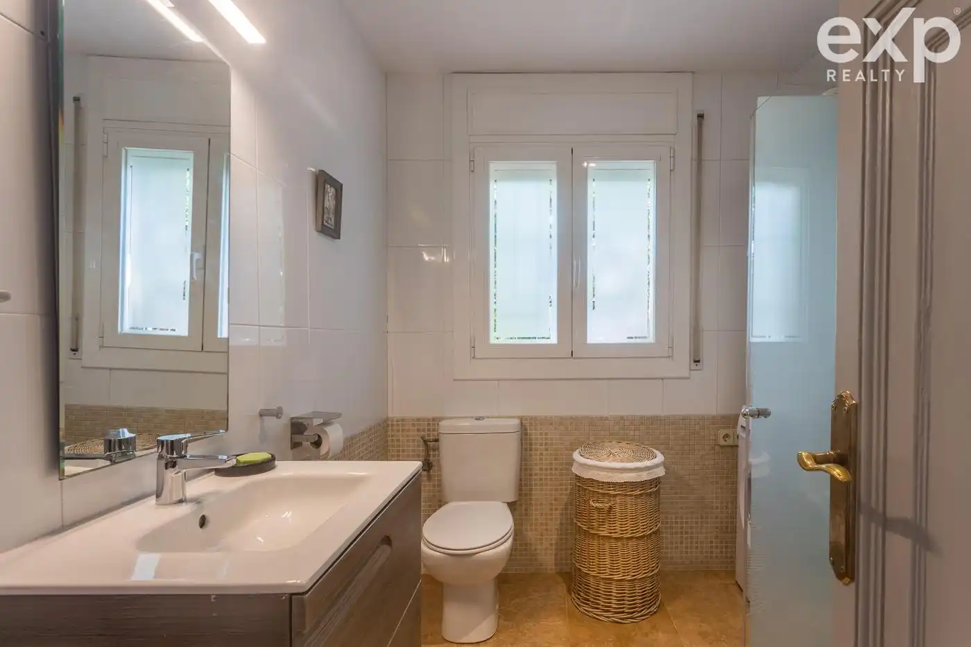 Baño de Casa o chalet en venta en Barcelona con Parquet y Terraza