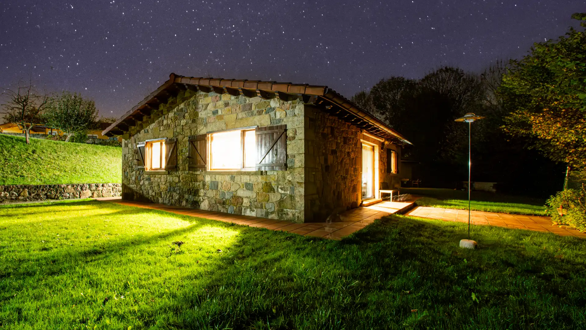 Vista exterior de Casa o chalet en venta en Villafufre con Jardín privado y Amueblado