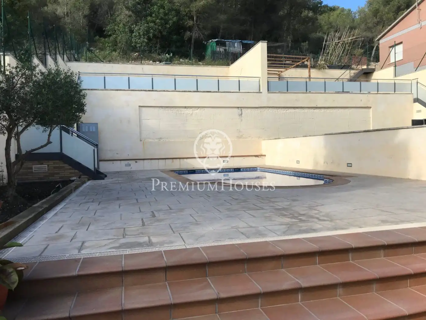 Swimming pool of Detached homes for sale in Calafell  with Heating, Private garden and Parquet flooring
