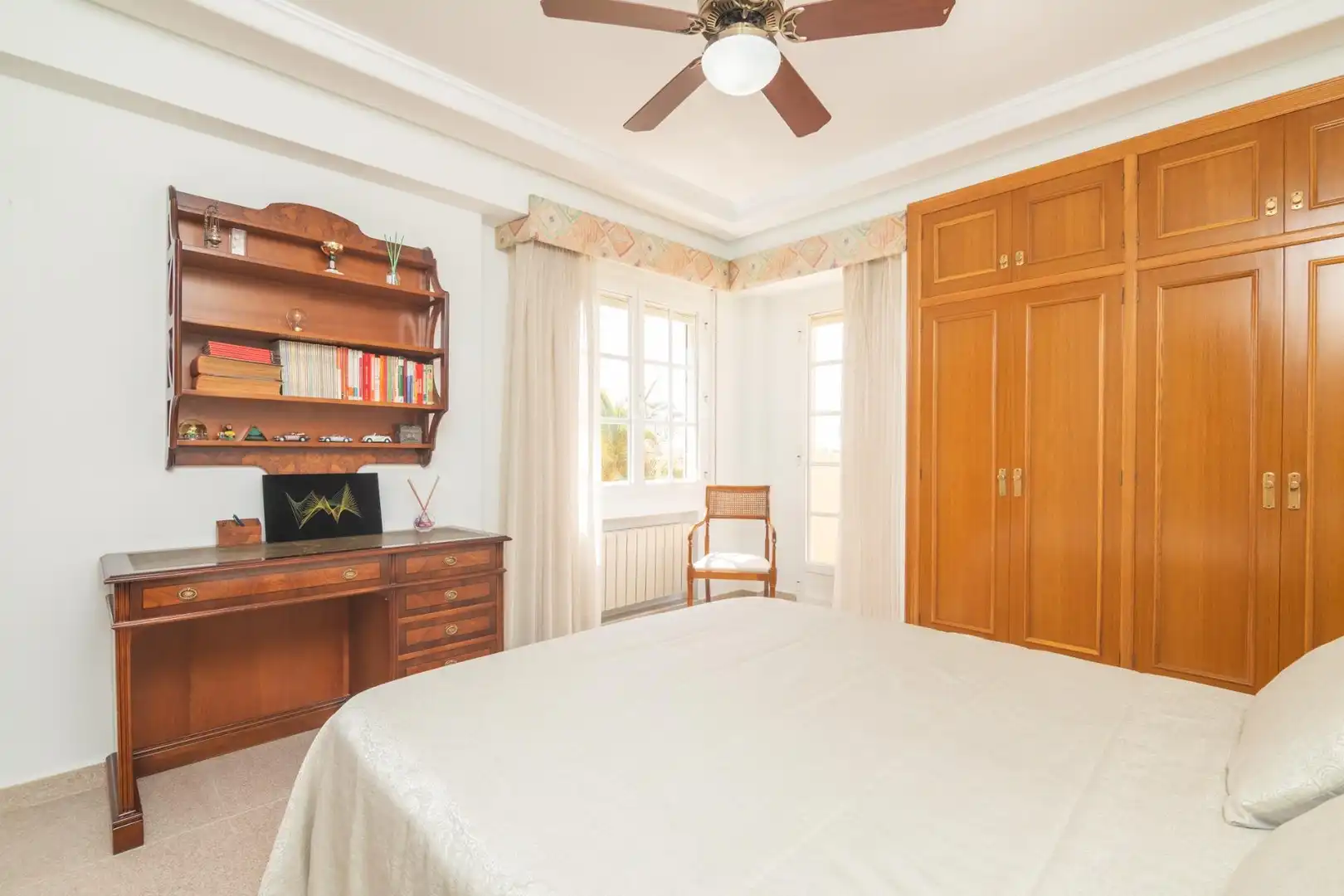Habitación de Casa o chalet en venta en Elche / Elx con Jardín privado, Terraza y Piscina
