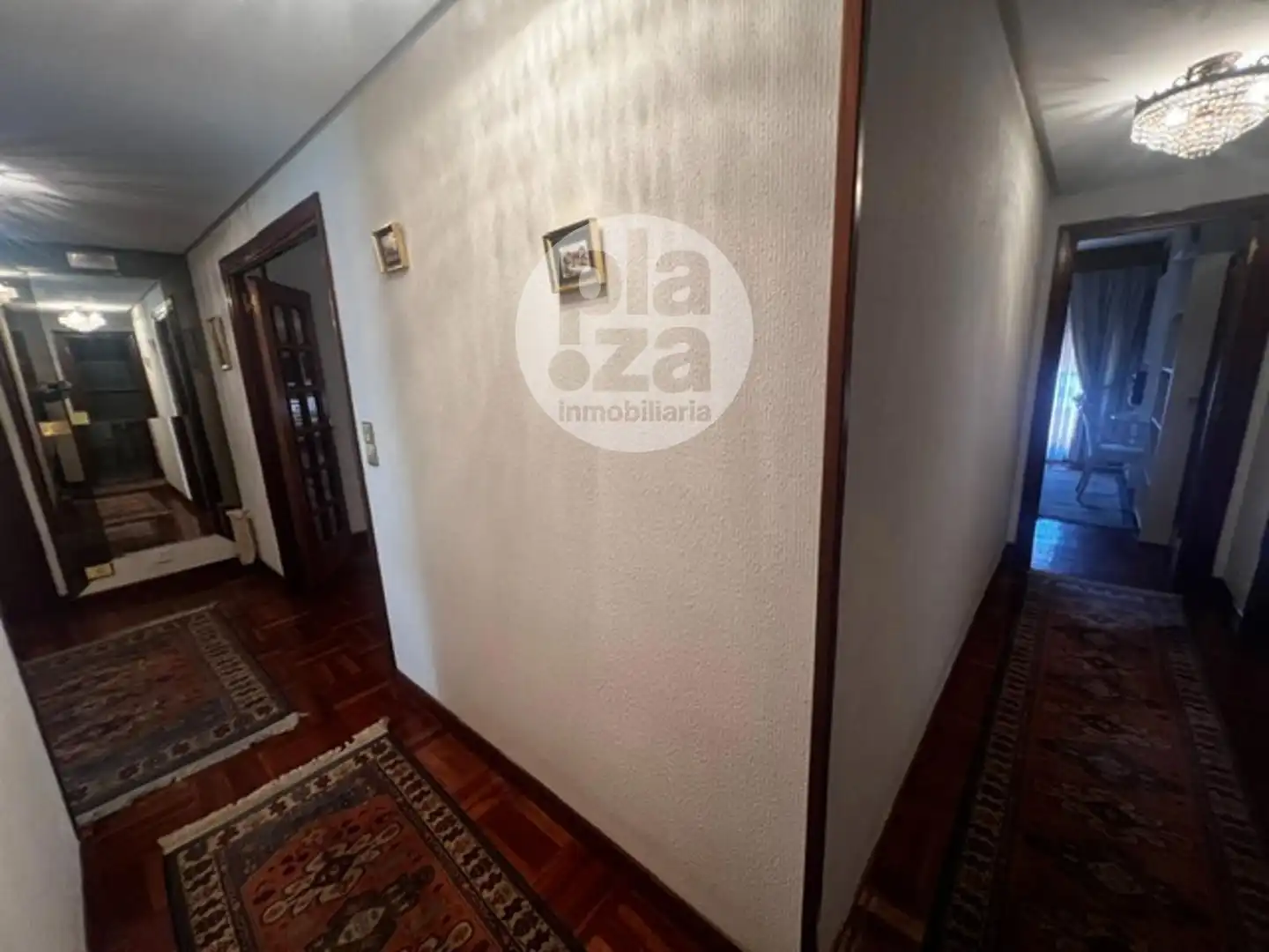 Wohnung zur Miete in Burgos mit Heizung, Terrasse und Abstellraum