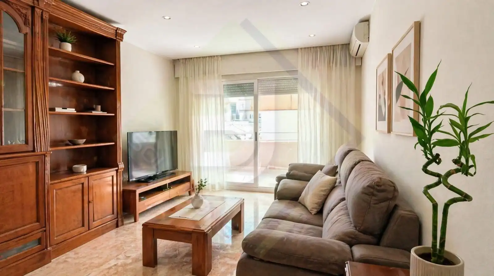 Piso en venta en CAMI RAL, Eixample