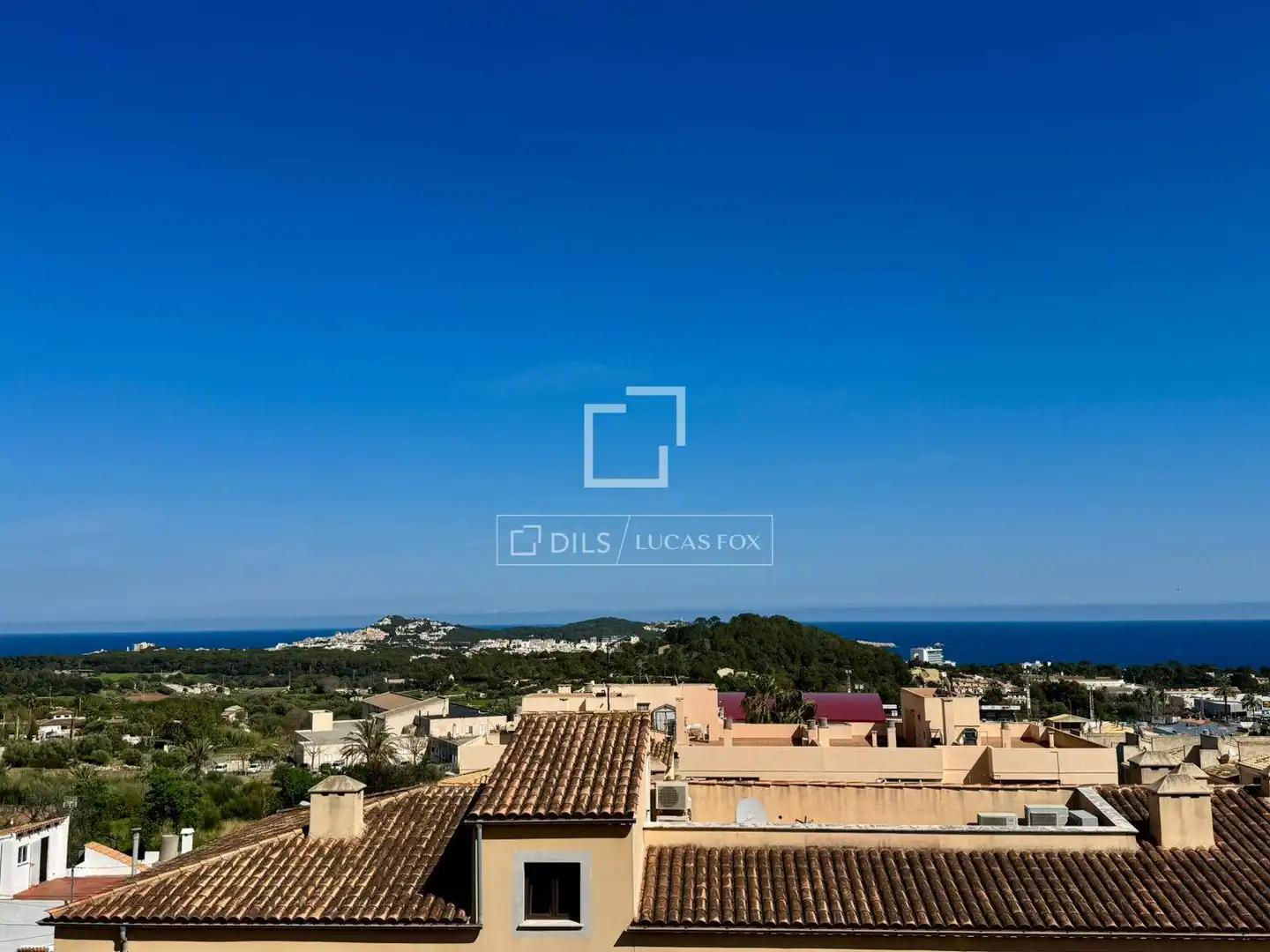 Vista exterior de Ático en venta en Capdepera con Calefacción, Parquet y Terraza