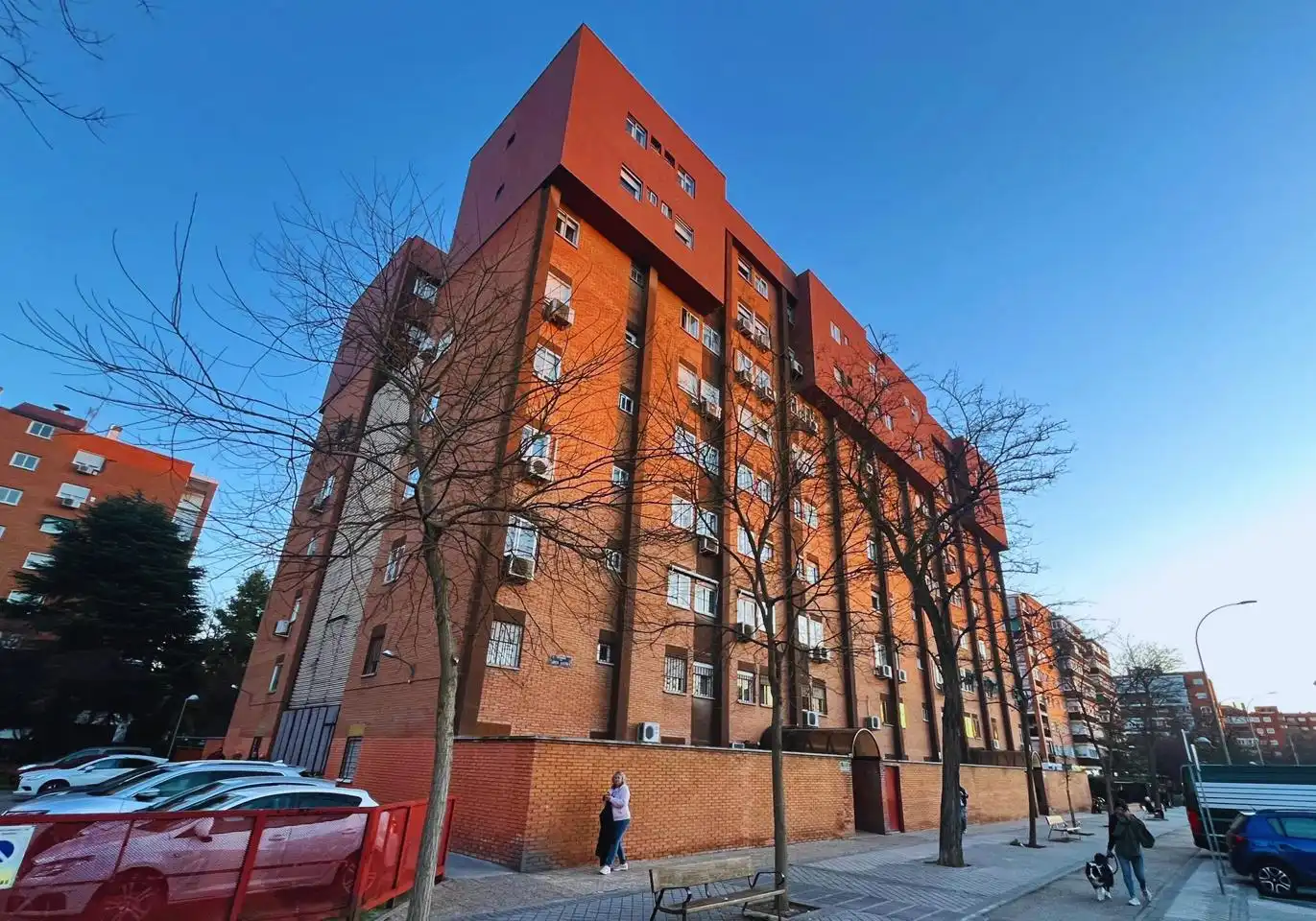 Vista exterior de Planta baixa en venda en Madrid amb Calefacció, Terrassa i Moblat