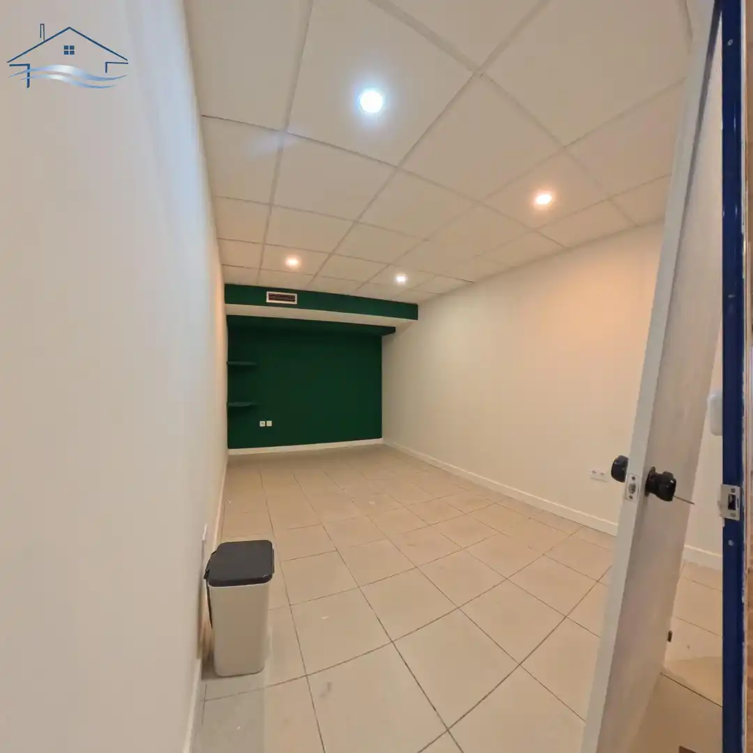 Büro zur Miete in Alicante / Alacant mit Klimaanlage und Heizung