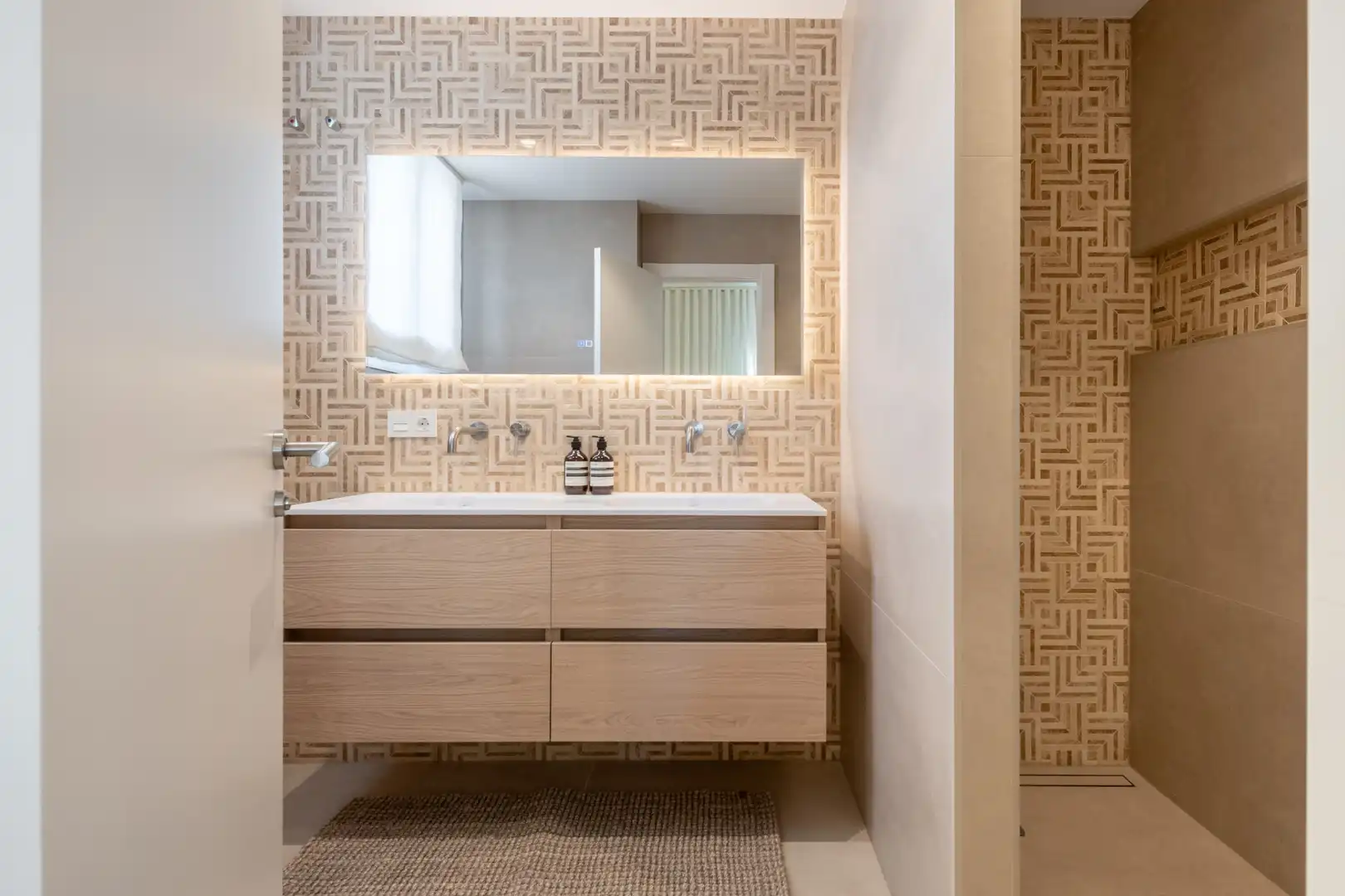Bathroom of Detached homes for sale in Marbella  with Air Conditioner, Heating and Private garden