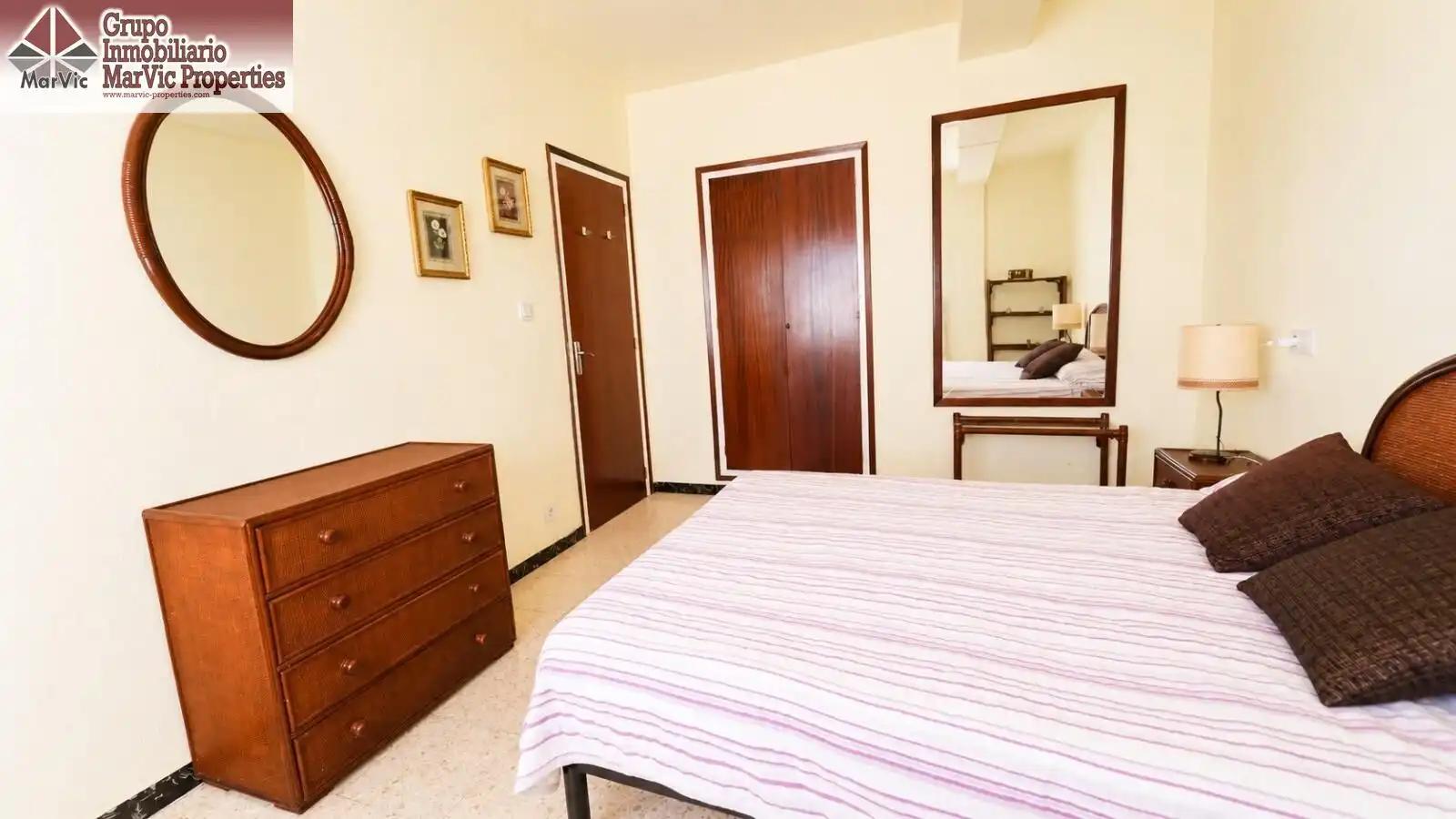Habitación de Ático en venta en Benidorm con Terraza y Amueblado