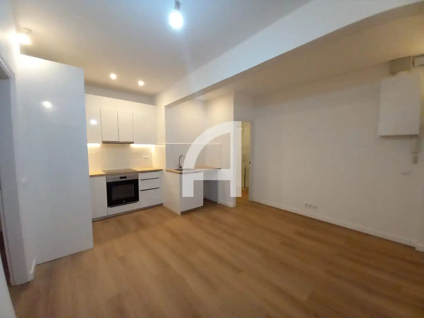 Cocina de Piso de alquiler en Barcelona con Parquet