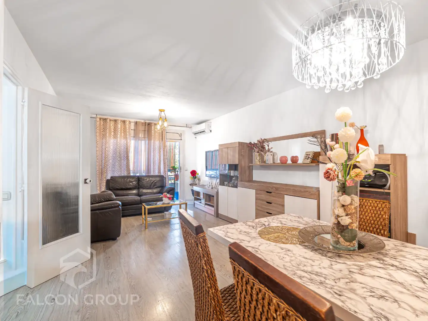 Sala de estar de Piso en venta en Vilanova i la Geltrú con Aire acondicionado, Trastero y Balcón