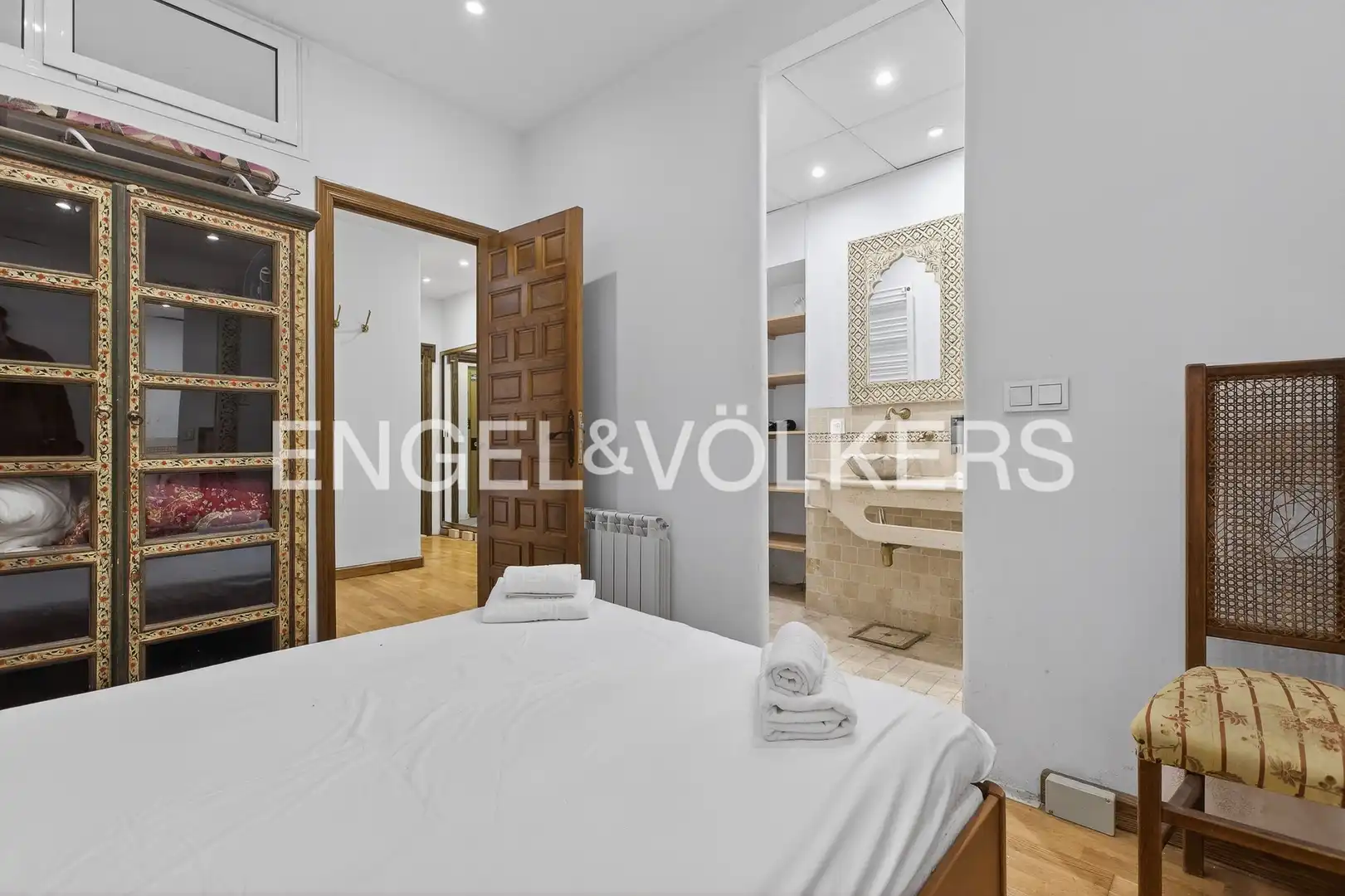 Bedroom of Houses for sale in Sevilla  with Air Conditioner, Heating and Parquet flooring