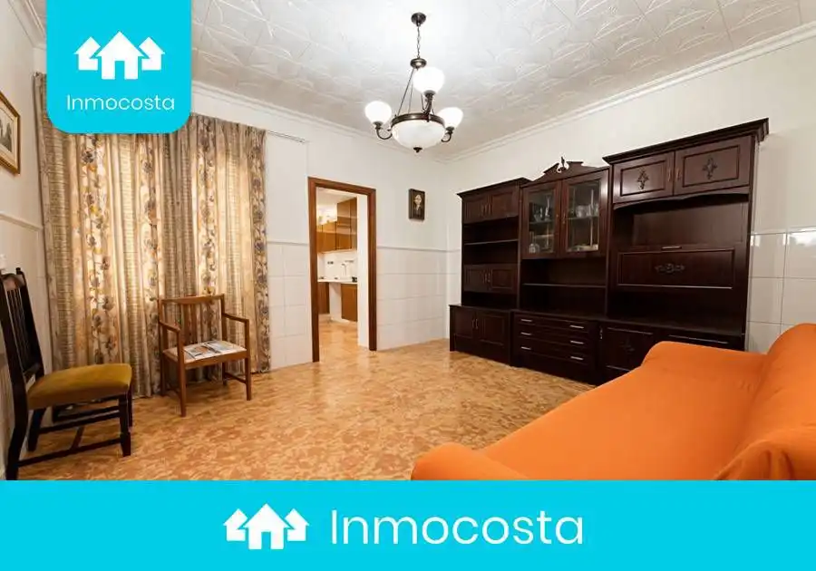 Vista exterior de Casa o chalet en venta en San Vicente del Raspeig / Sant Vicent del Raspeig con Terraza y Trastero