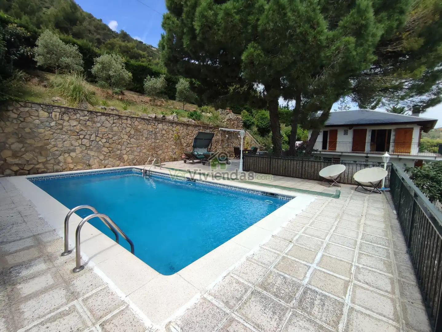 Piscina de Casa o chalet en venta en Vallirana con Calefacción, Jardín privado y Terraza