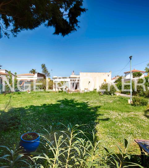 Foto 2 de Residencial en venta en Carrer Alberes, Alberes, Empuriabrava