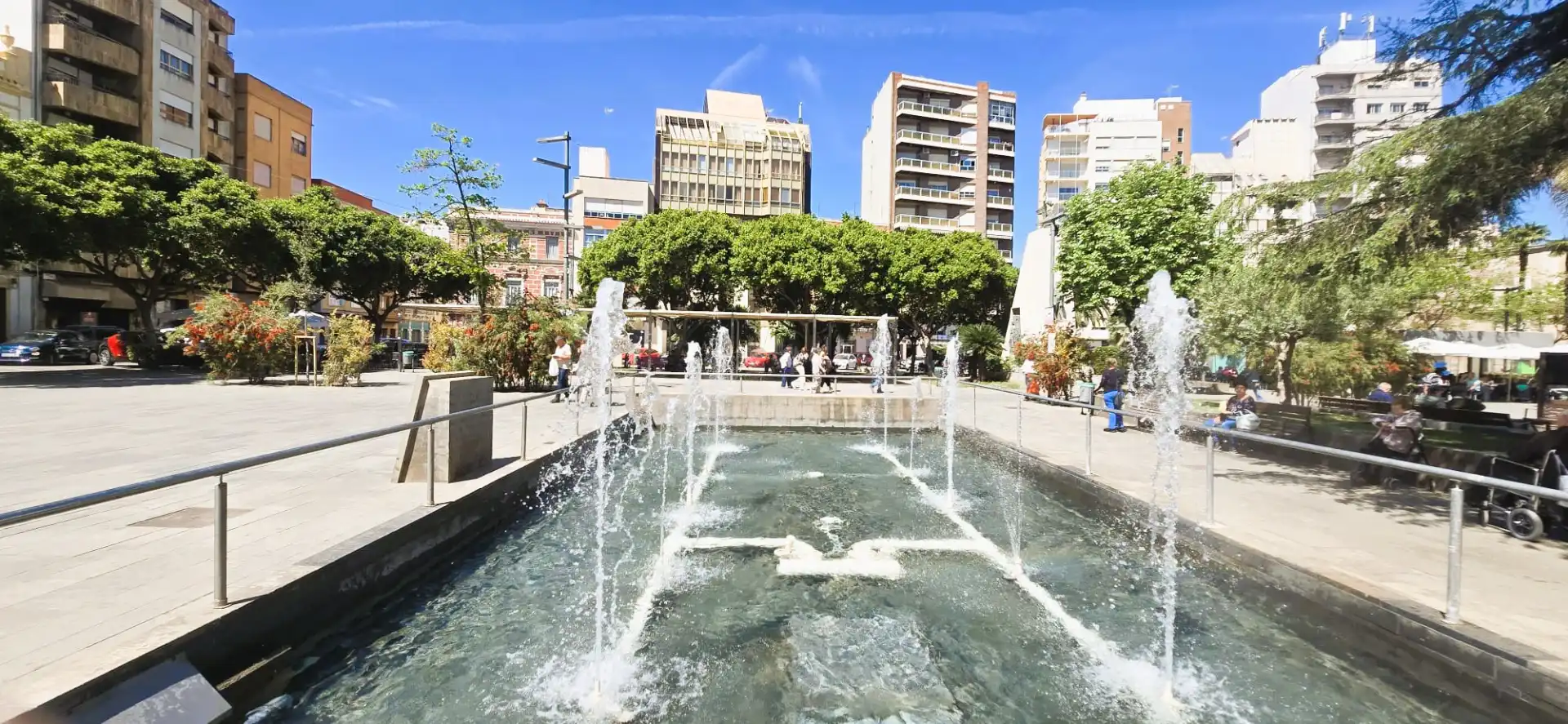 Vista exterior de Pis en venda en Sagunto / Sagunt amb Aire condicionat, Calefacció i Moblat