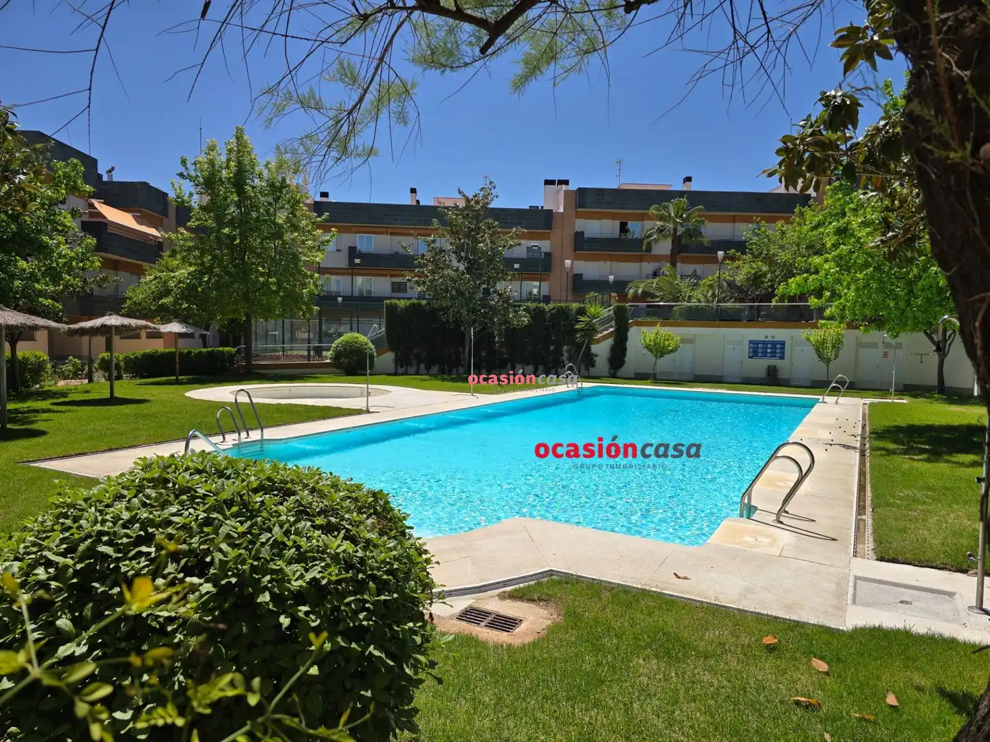Swimming pool of Flat for sale in Pozoblanco  with Air Conditioner, Private garden and Storage room