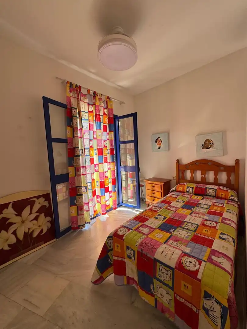 Schlafzimmer von Wohnung zur Miete in Centro