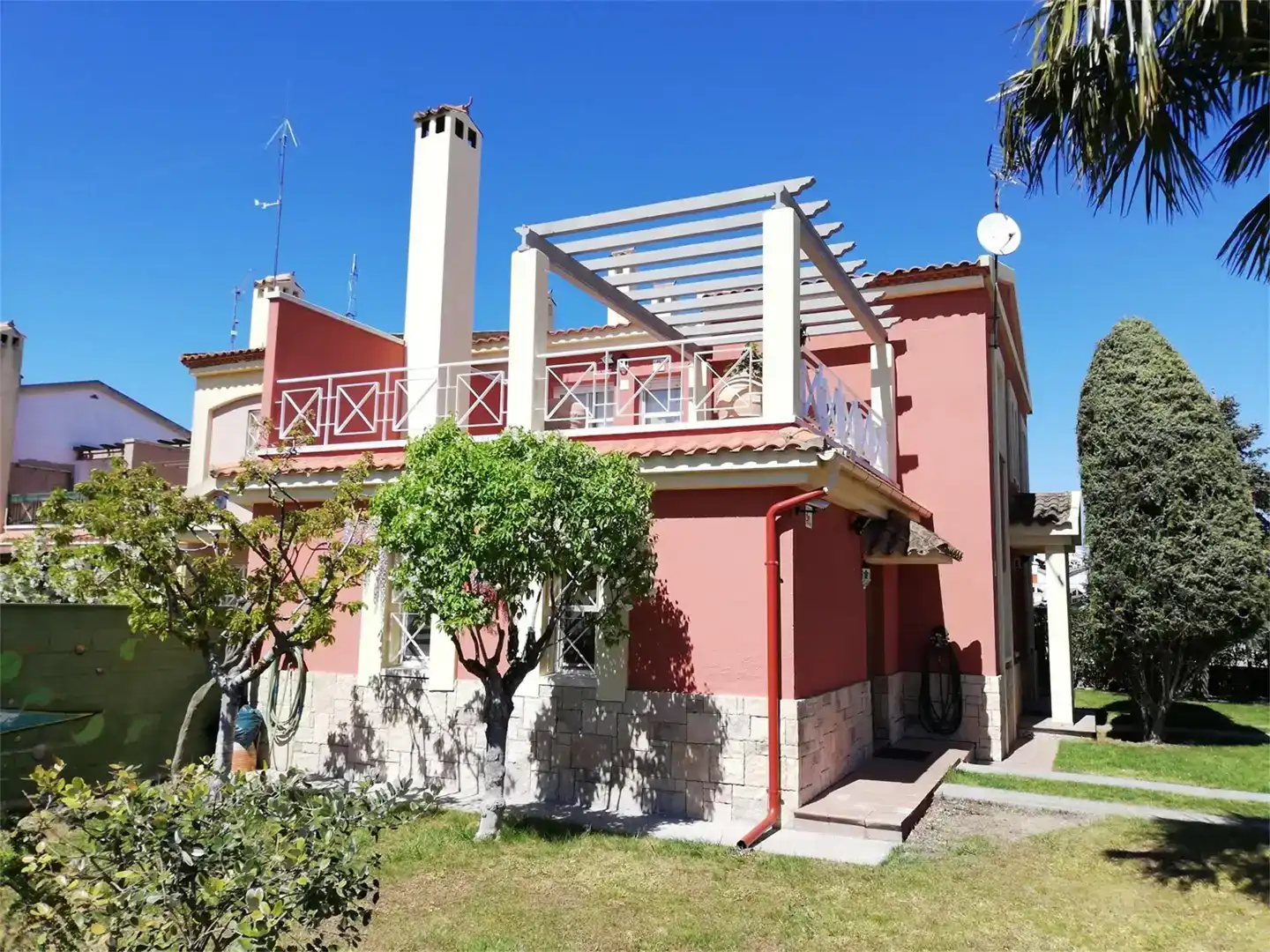 Vista exterior de Pis en venda en Villaralbo amb Jardí privat, Parquet i Moblat