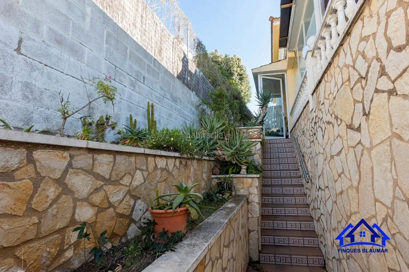 Terraza de Casa o chalet en venta en Arenys de Mar con Jardín privado, Trastero y Piscina