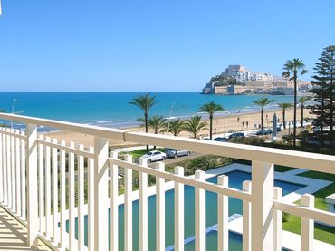 Appartement compact avec piscine à louer à Avinguda del Papa Luna 12