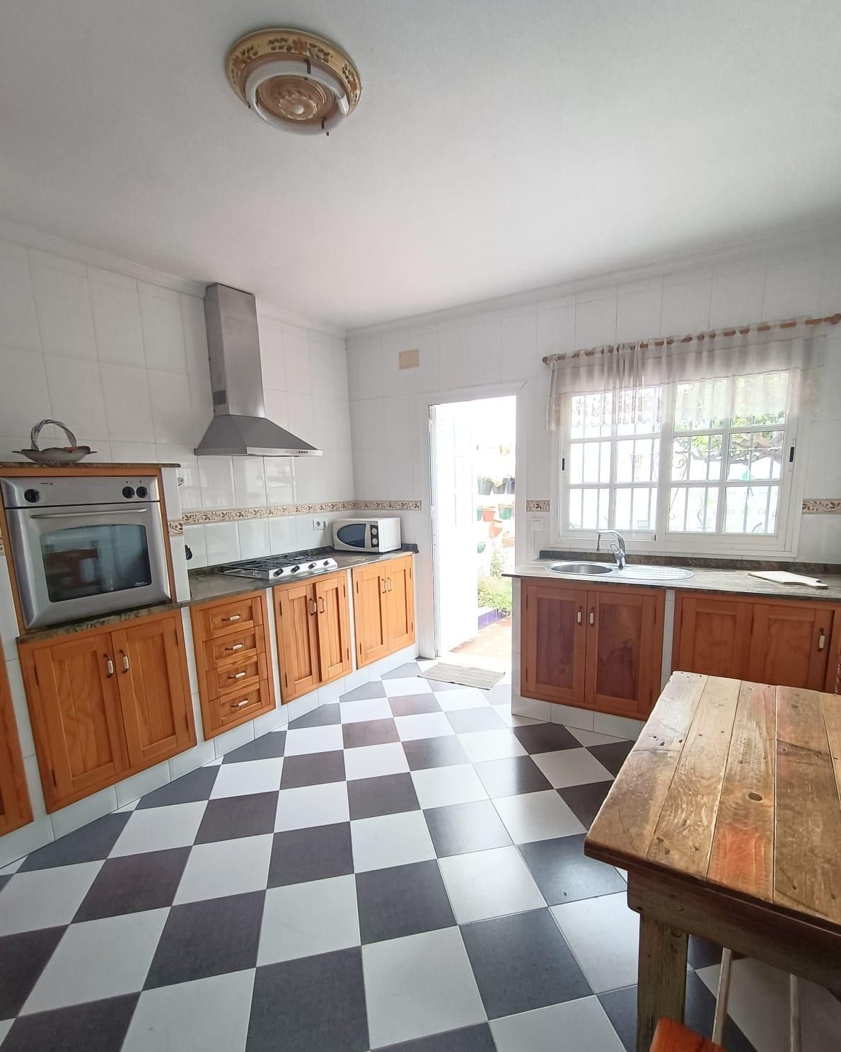 Cuina de Casa o xalet en venda en Puerto Real amb Traster
