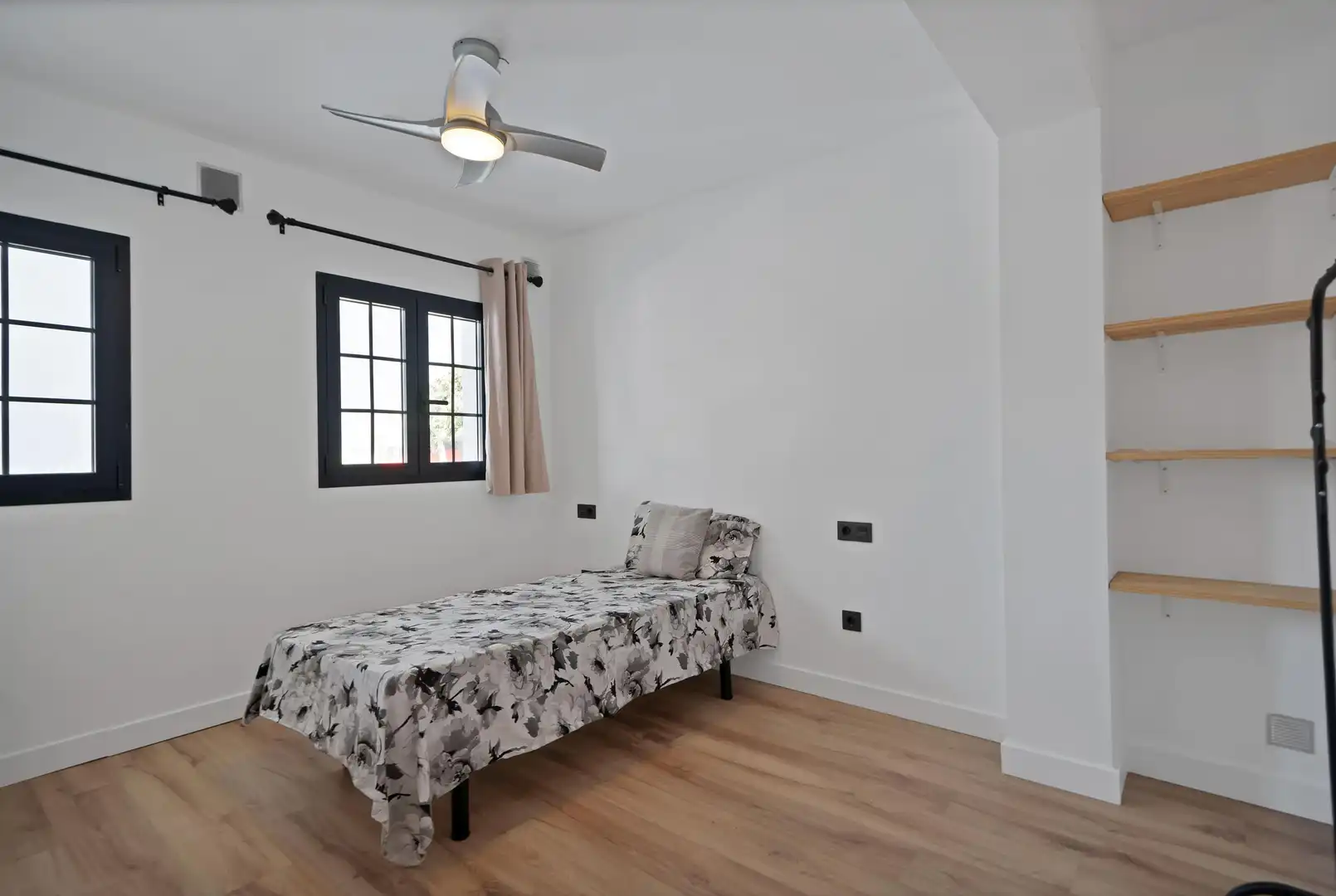 Casa adosada en venta en 2F Calle del Rubí, Nueva Atalaya