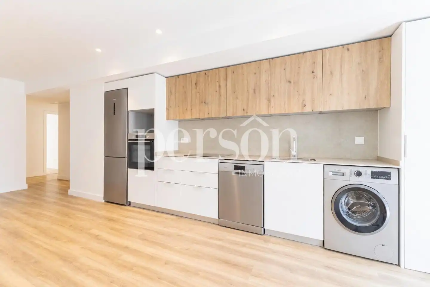 Kitchen of Flat for rent in Valencia  with Air Conditioner, Heating and Parquet flooring