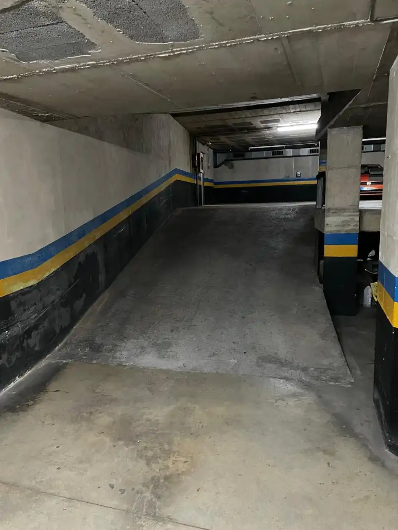 Parkplatz zur Miete in Gran Via de les Corts Catalanes 325, imagen 3