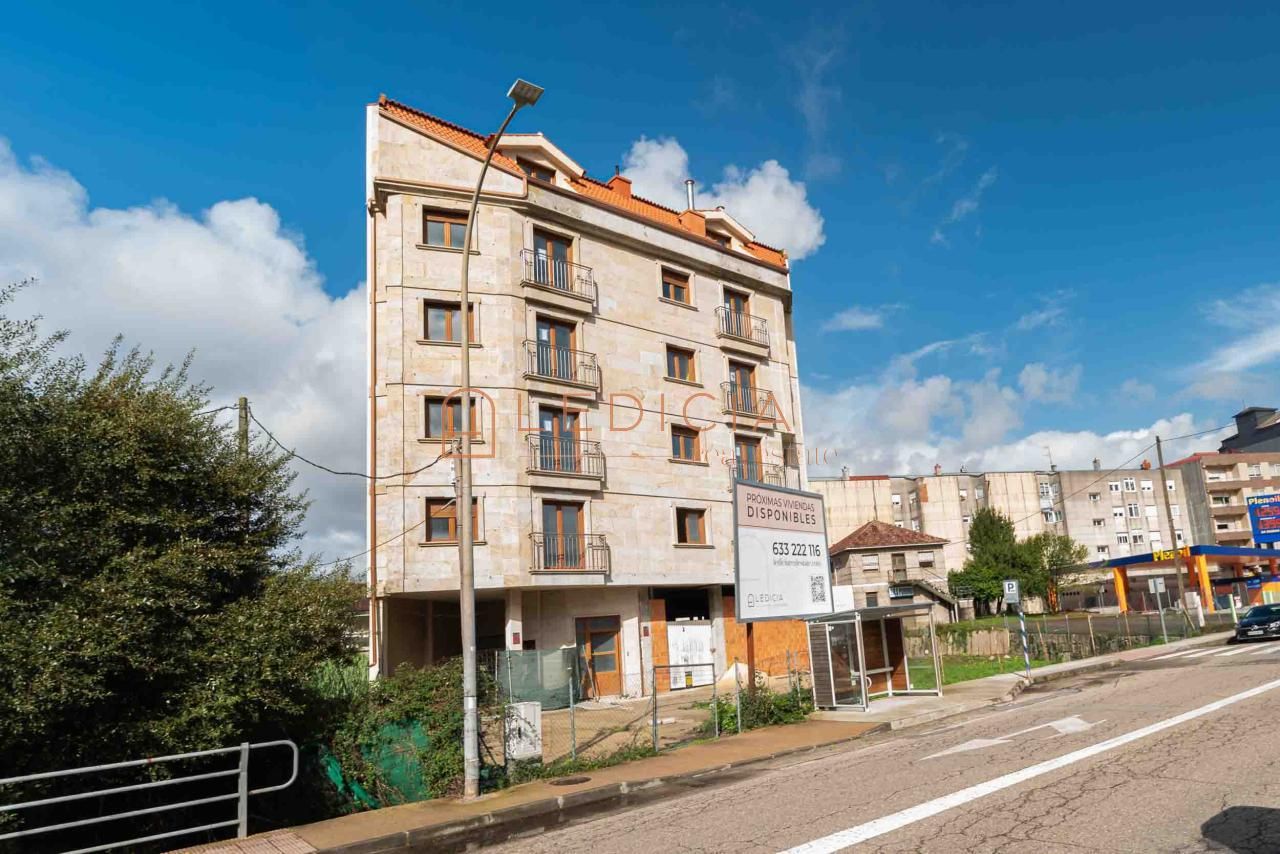 Exterior view of Flat for sale in O Porriño    with Heating, Storage room and Furnished