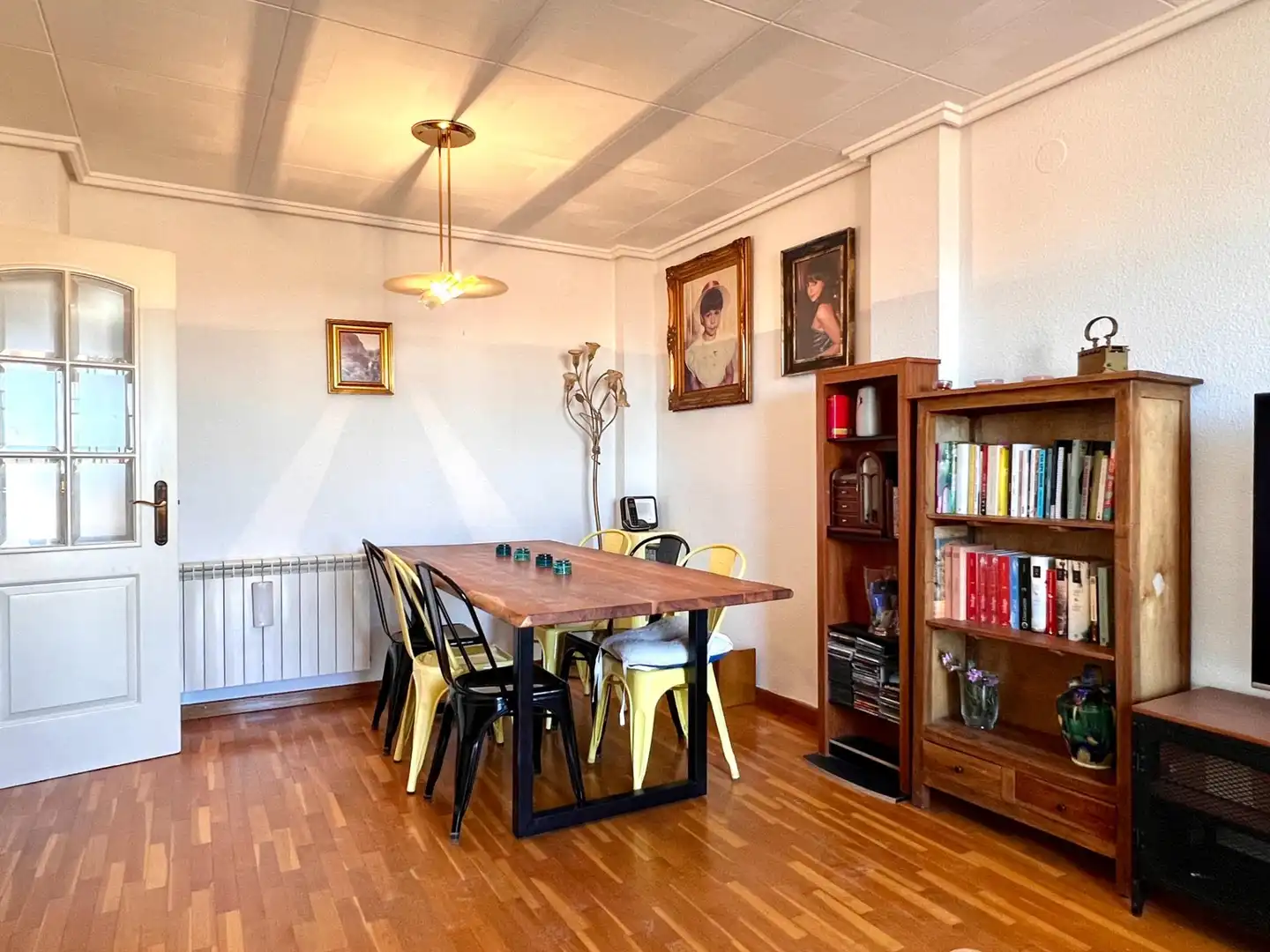 Comedor de Piso en venta en Tavernes Blanques con Aire acondicionado, Calefacción y Parquet