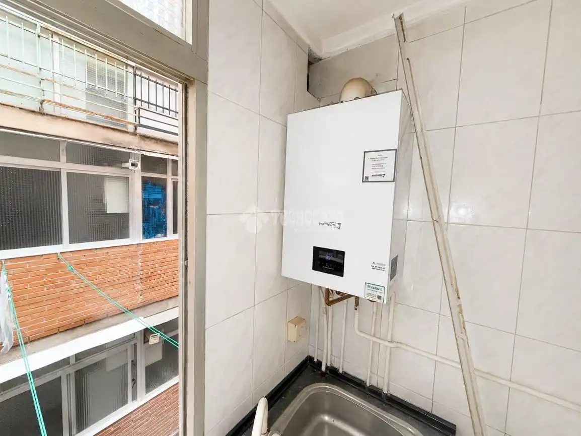 Balcony of Flat for sale in Alcalá de Henares  with Air Conditioner and Storage room