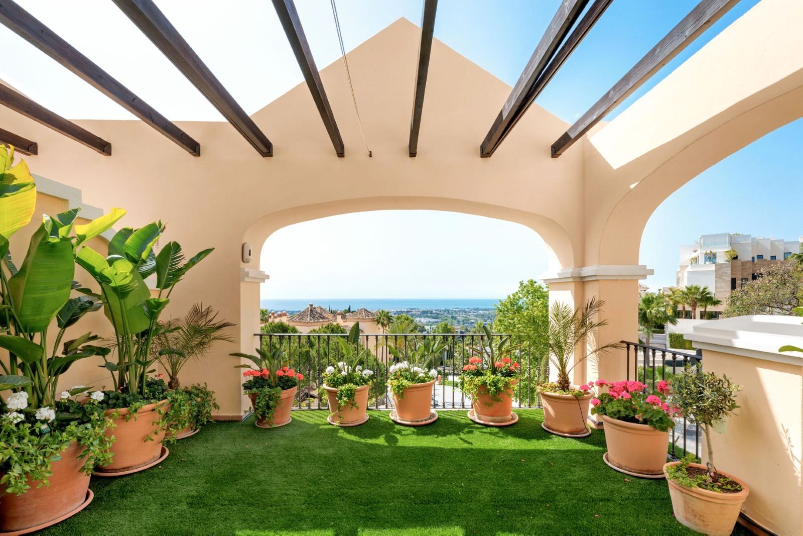 Terraza de Ático en venta en Benahavís con Aire acondicionado, Amueblado y Internet