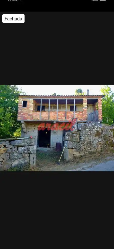 Vista exterior de Finca rústica en venda en Amoeiro amb Calefacció, Jardí privat i Balcó