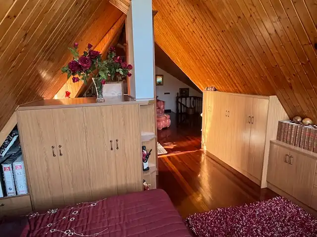 Habitación de Casa adosada en venta en Piélagos con Calefacción, Jardín privado y Terraza