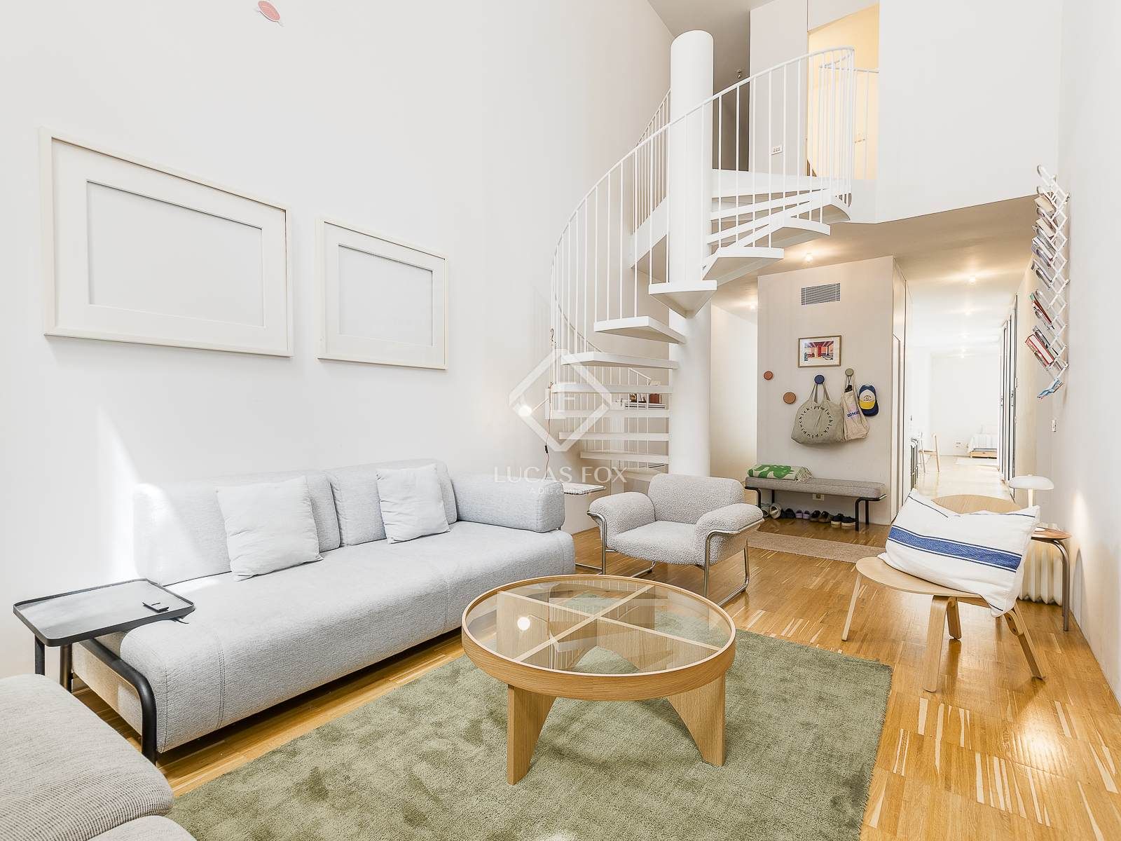 Sala de estar de Piso de alquiler en  Barcelona Capital con Aire acondicionado y Amueblado